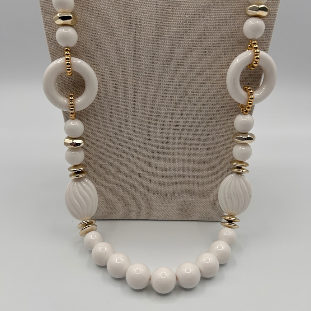 Vintage White Gold Tone Chunky Bead Statement Necklace Single Strand Retro 26" - Picture 2 of 10
